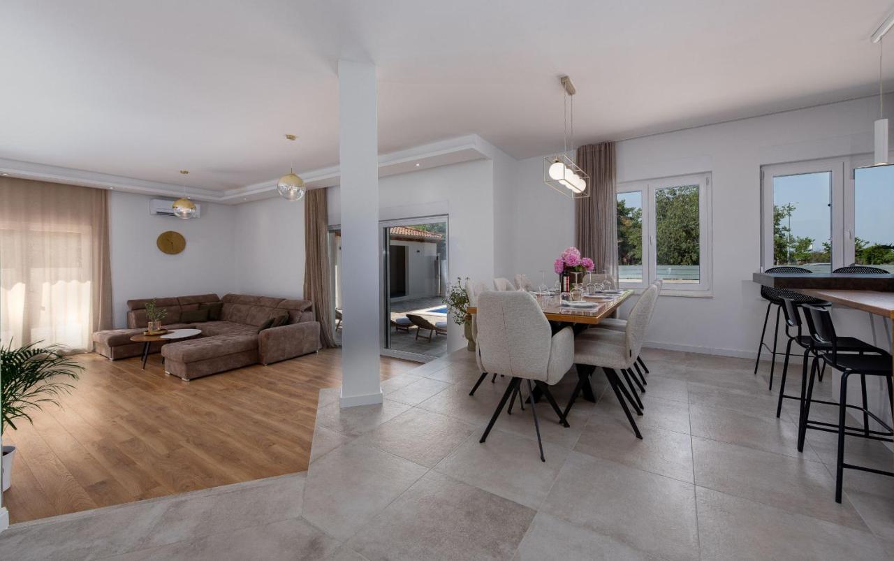 Villa Dora Zadarvillas Murvica  エクステリア 写真